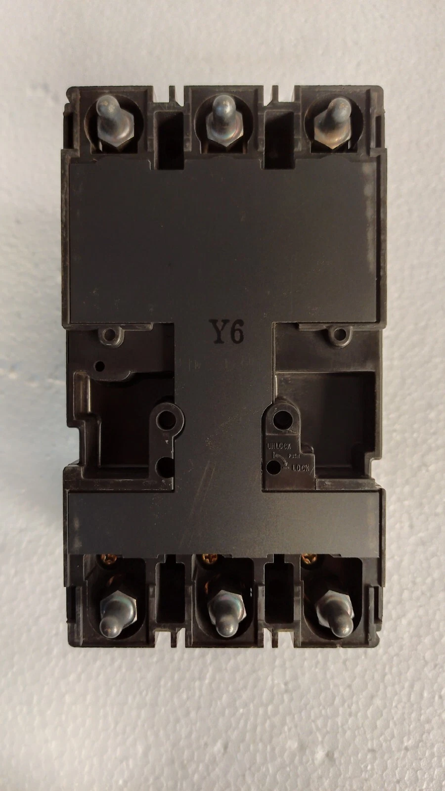 admin/uploads/uploads/Terasaki 3 Pole Circuit Breaker_9.webp